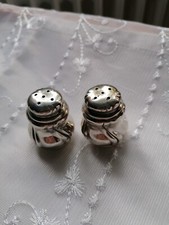 2 kleine Gewürzstreuer, 925er